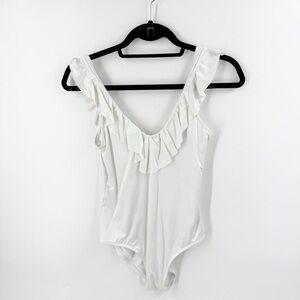 ✅‎ AERIE WHITE RUFFLE ONE PIECE SWIMSUIT SIZE MEDIUM